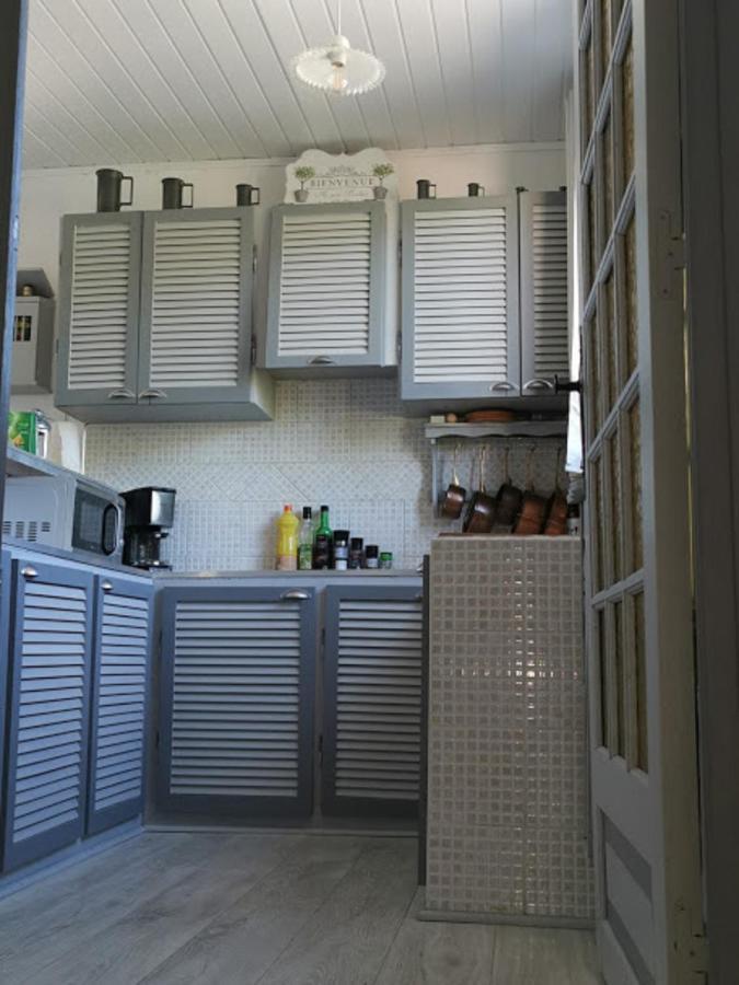 Guest House Provencal Vitrolles  Exterior photo